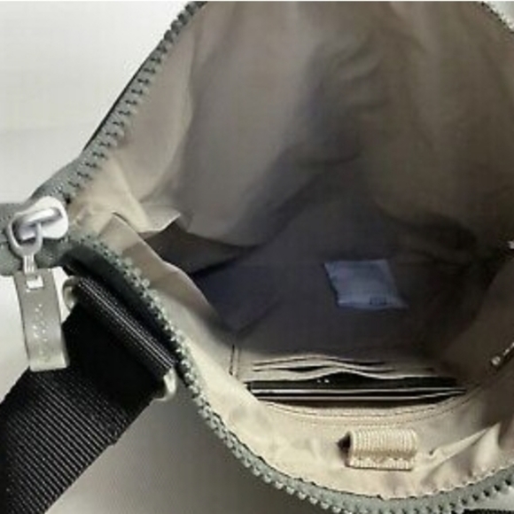 Baggallini Bags Baggallini Comrade Black Nylon Crossbody 3 Zipper